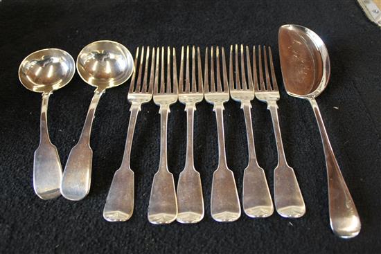 Set of 6 Victorian silver table forks, 2 silver sauce ladles and a silver scoop